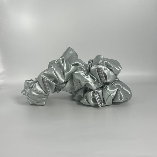 The NxC Silk Scrunchie Set in Silver